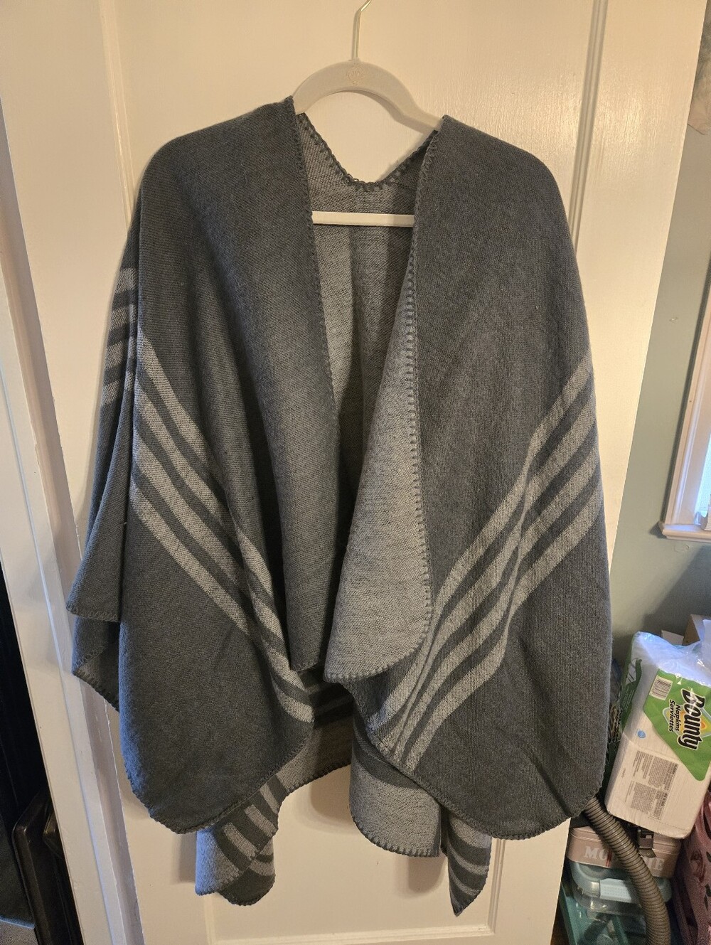 BB Dakota Soft 2 tonedGray reversable Women's Knit Poncho/wrap one size fits all